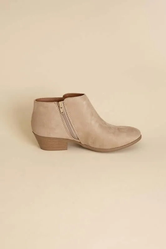 Black / Brown Mug Ankle Boots