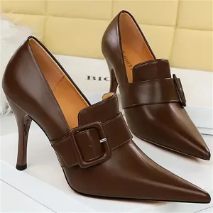 Black Leather Shoes: Buckled Shoes
