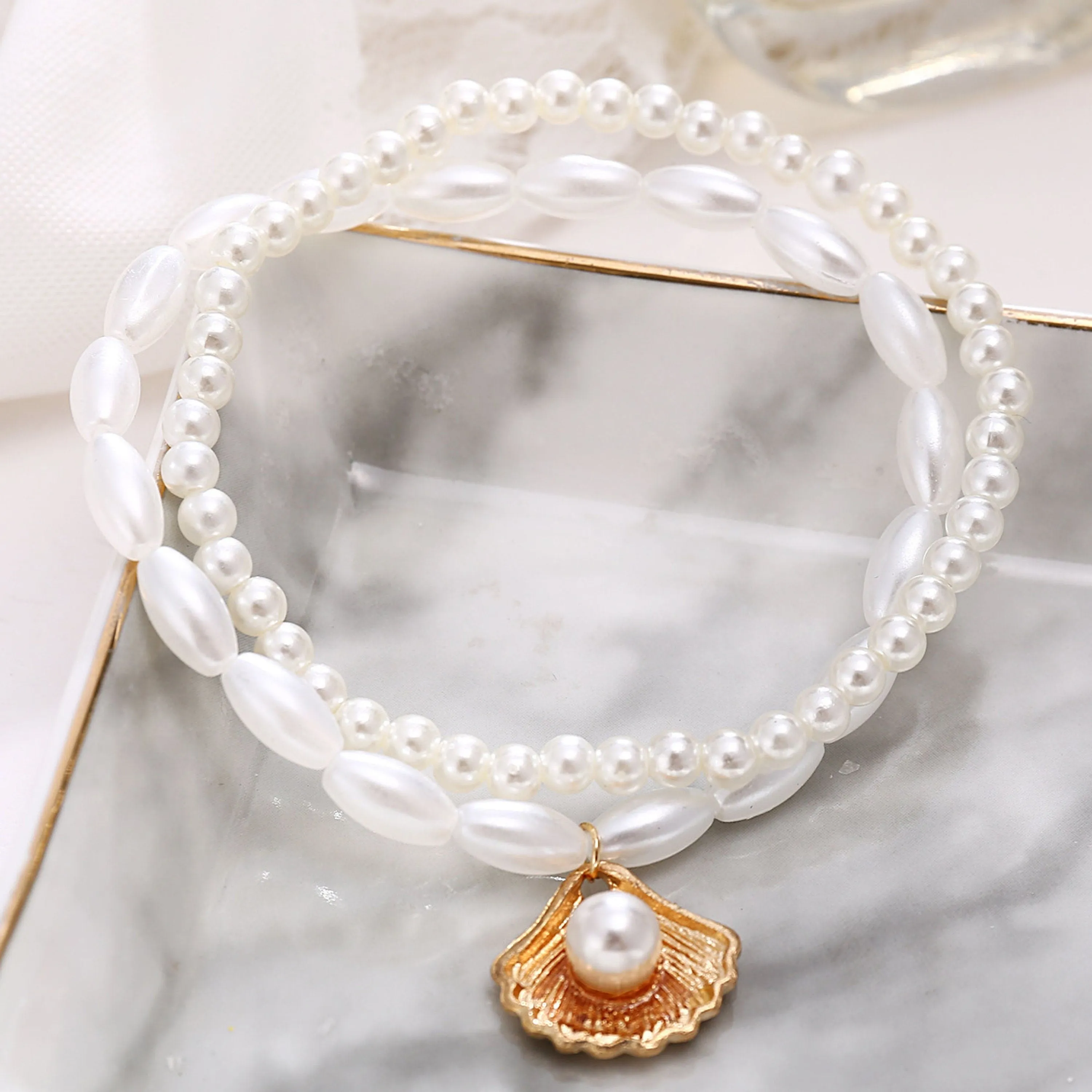 Scallop Shell Anklet, Pearl Bead Seashell Anklet Beaded Chain Foot Jewelry, Boho Beach Ankle Bracelet Pearl Anklet Sandals Anklet Minimalist
