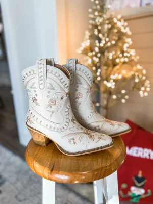 White Botanical Beauty Leather Boots with Embroidered Details